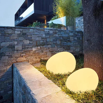 Cobblestone Garden Light